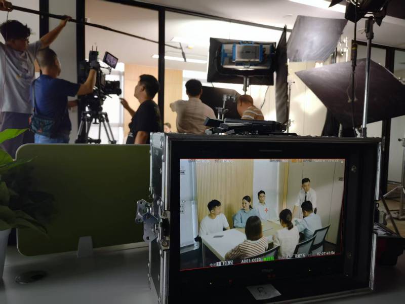 乐安县TVC拍摄公司：科技产品视觉化大师，诠释未来感与功能美学